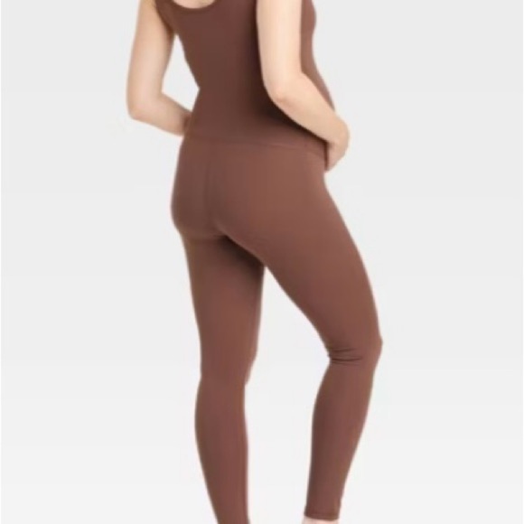 Isabel Maternity by Ingrid & Isabel Brown Jumpsuit - Picture 14 of 16